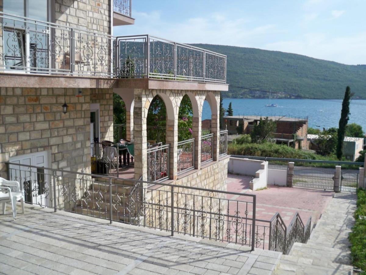 Vila Corovic Kumbor Esterno foto